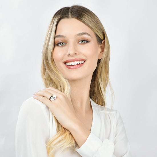 BAGUE EN ACIER POUR FEMMES AVEC COEUR ET ROUGE