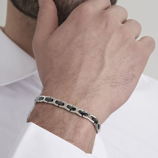 BRACELET POUR HOMME EN ACIER AVEC ÉLÉMENTS EN CÉRAMIQUE NOIRE