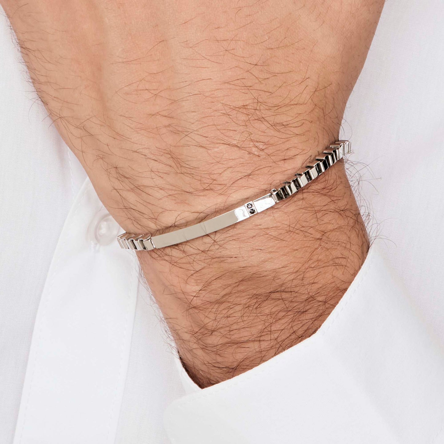 BRACELET POUR HOMME EN ACIER AVEC PLAQUE NOIRE ET CRISTAUX