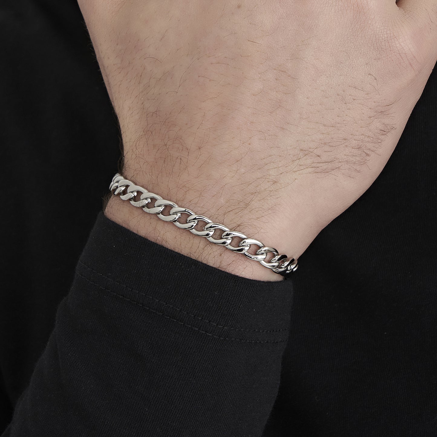 BRACELET POUR HOMME EN ACIER À MAILLES ARGENTÉES