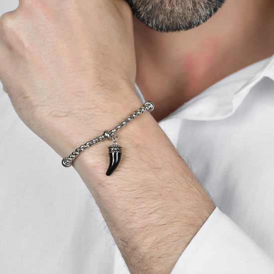 BRACELET HOMME EN ACIER AVEC CORNE EN ÉMAIL NOIR