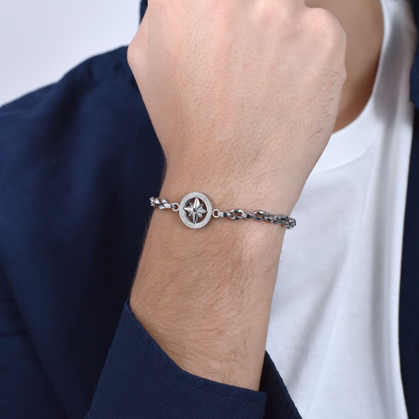 BRACELET HOMME EN ACIER AVEC ROSE DES VENTS