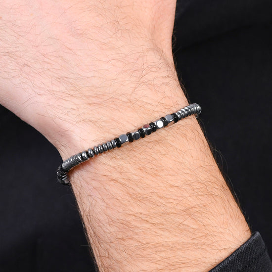 BRACELET HOMME EN ACIER ARGENTÉ ET HÉMATITE NOIRE