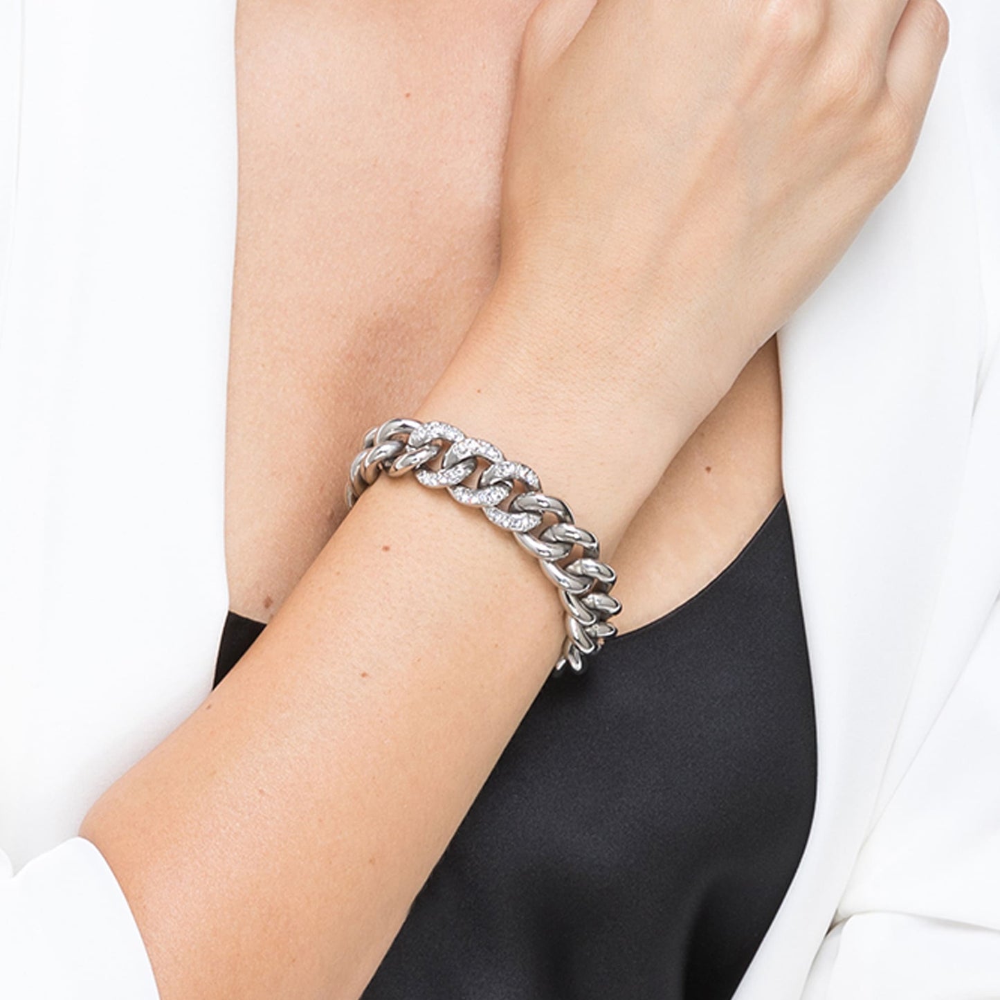 BRACELET EN ACIER POUR FEMME AVEC CHAÎNE À CRISTAUX BLANCS