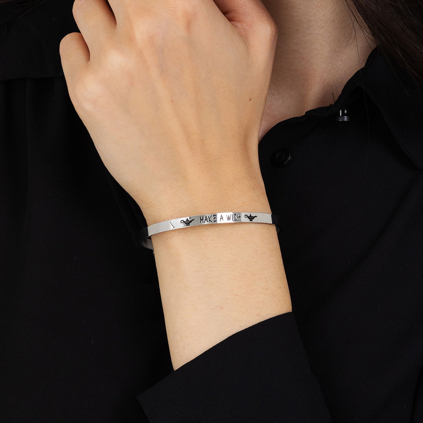 BRACELET EN ACIER AVEC UN SOUHAIT POUR FEMME