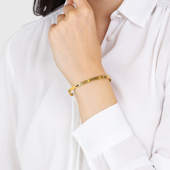 LET LIFE SURPRISE YOU GOLD-PLATED STEEL WOMEN'S BRACELET