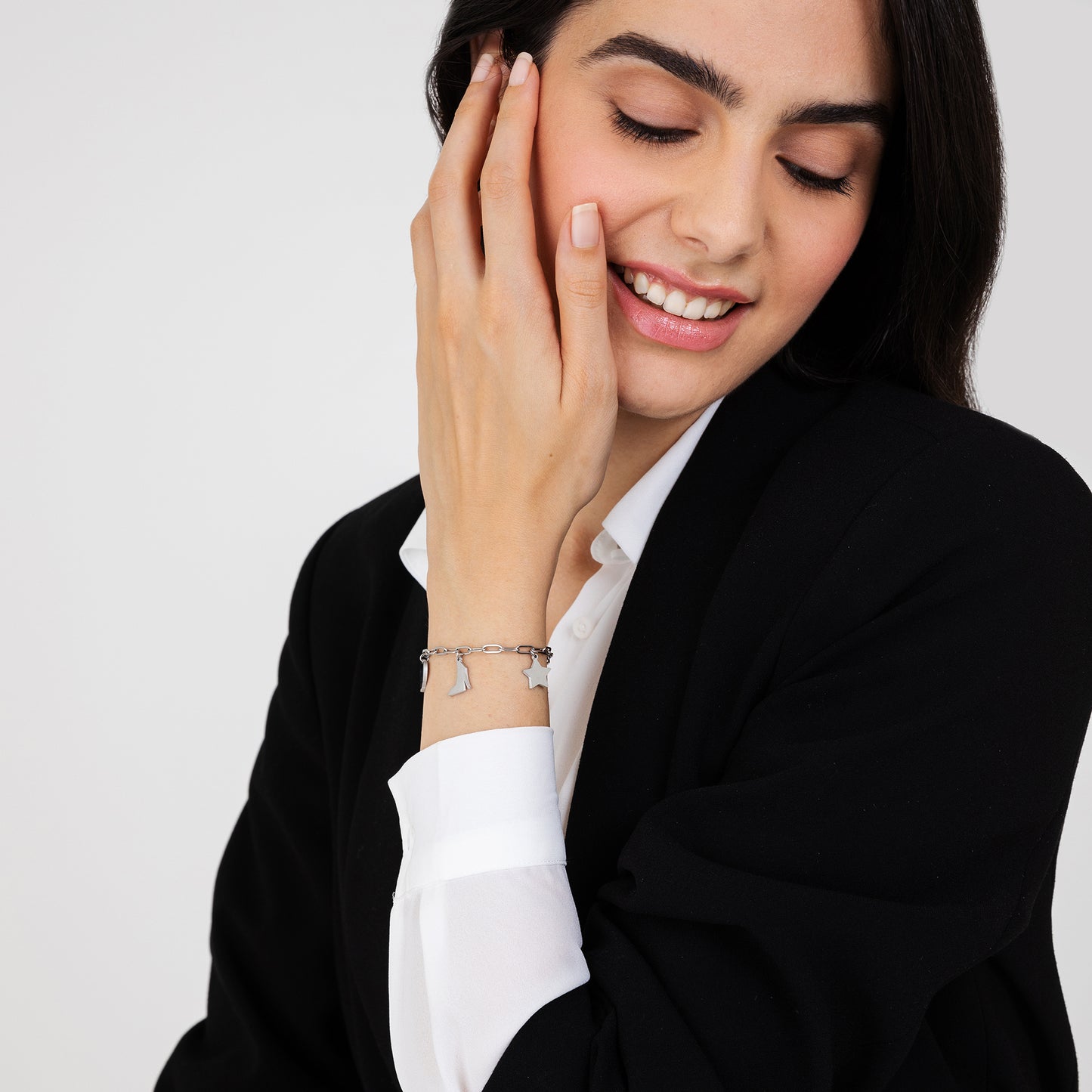 BRACELET EN ACIER POUR FEMME AVEC CŒUR, CHAUSSURE ET ÉTOILE