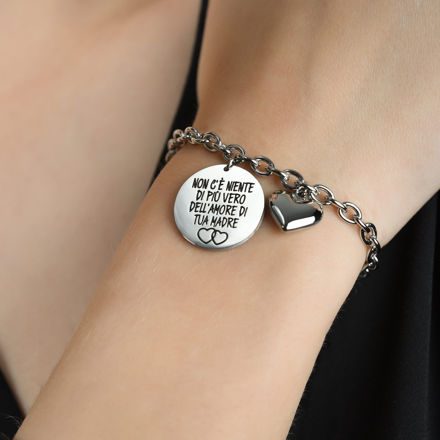 BRACELET DE FEMME EN ACIER IL N'Y A RIEN DE PLUS VRAI QUE L'AMOUR DE VOTRE MÈRE