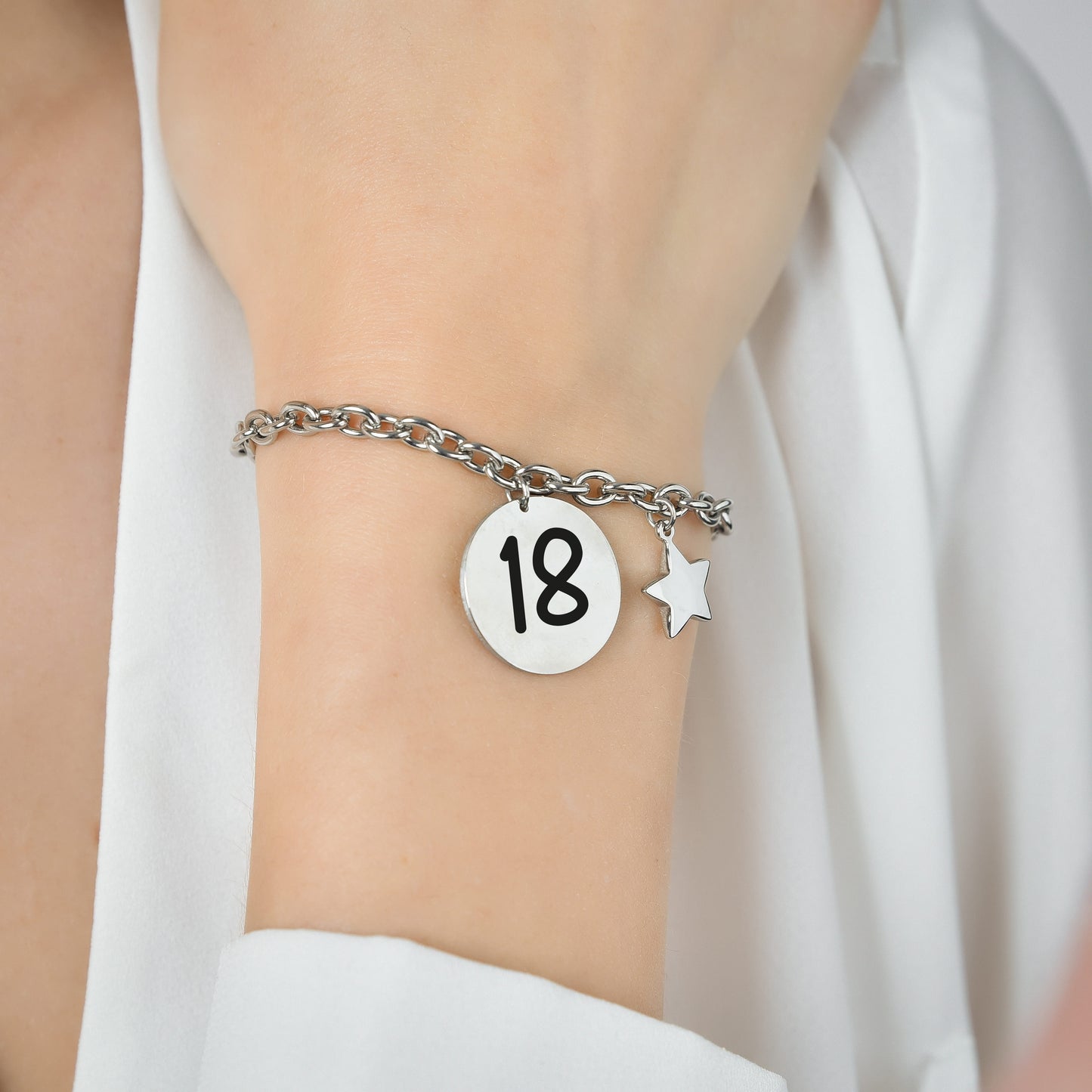 BRACELET FEMME EN ACIER 18 LE MEILLEUR EST À VENIR