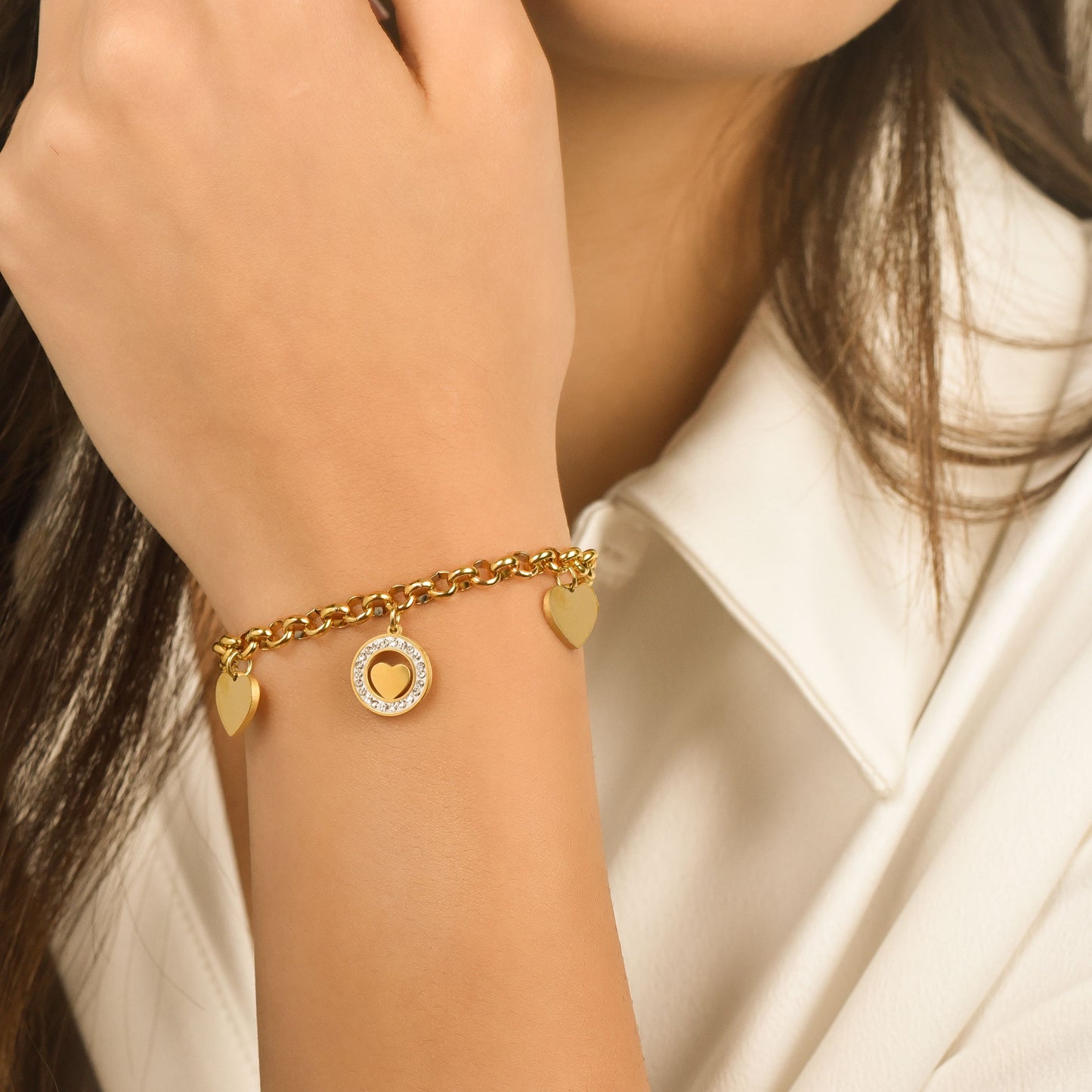 BRACELET FEMME EN ACIER DORÉ IP AVEC CŒURS ET CRISTAUX BLANCS