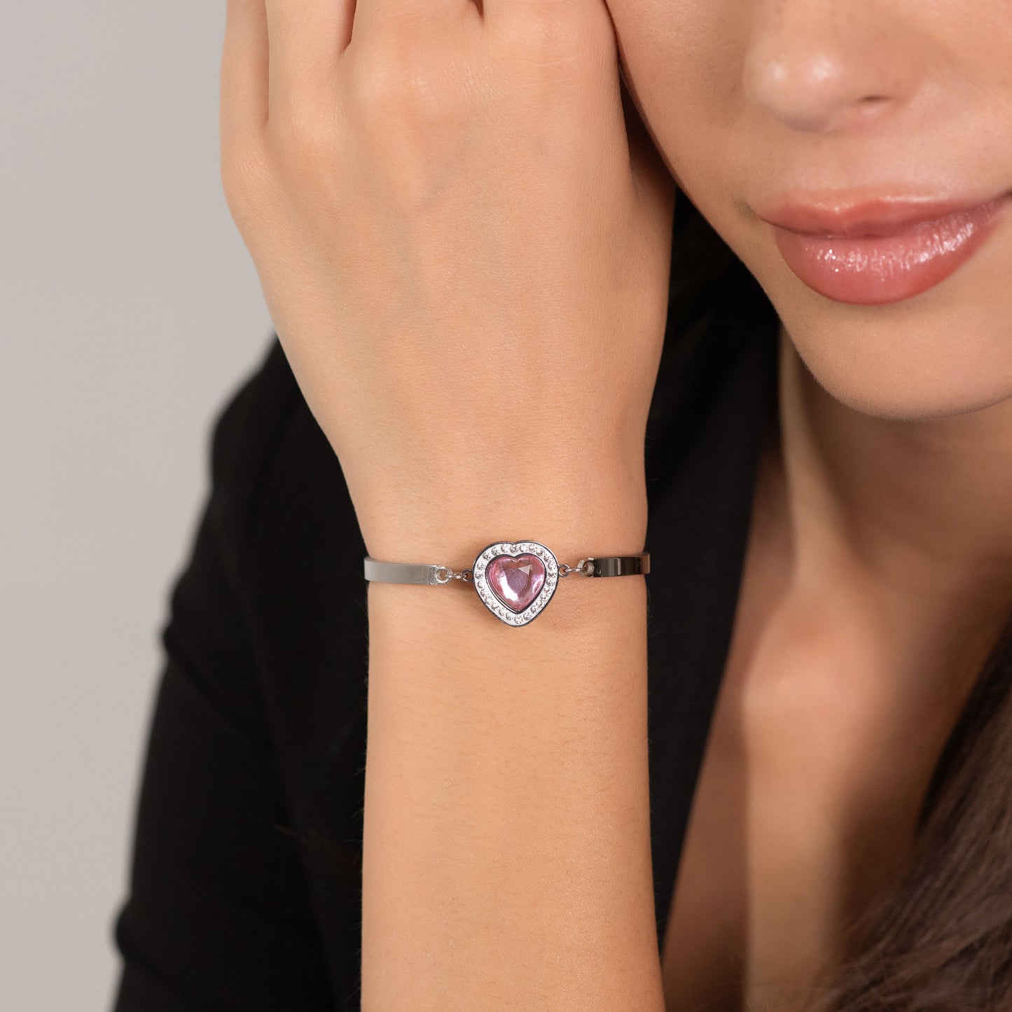 BRACELET FEMME EN ACIER AVEC COEUR EN CRISTAL ROSE ET BLANC