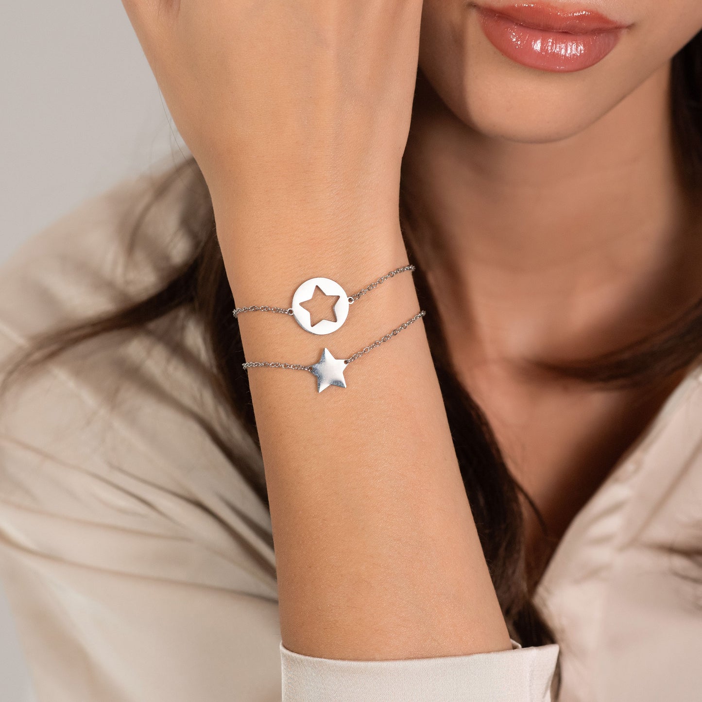 BRACELETS EN ACIER POUR FEMMES AVEC ÉTOILES