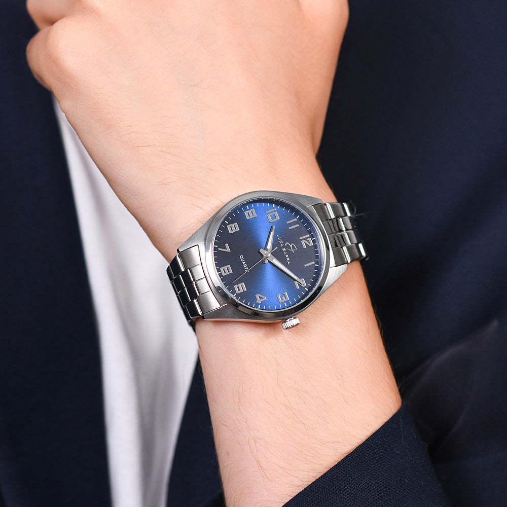 MONTRE HOMME EN ACIER CADRAN BLEU