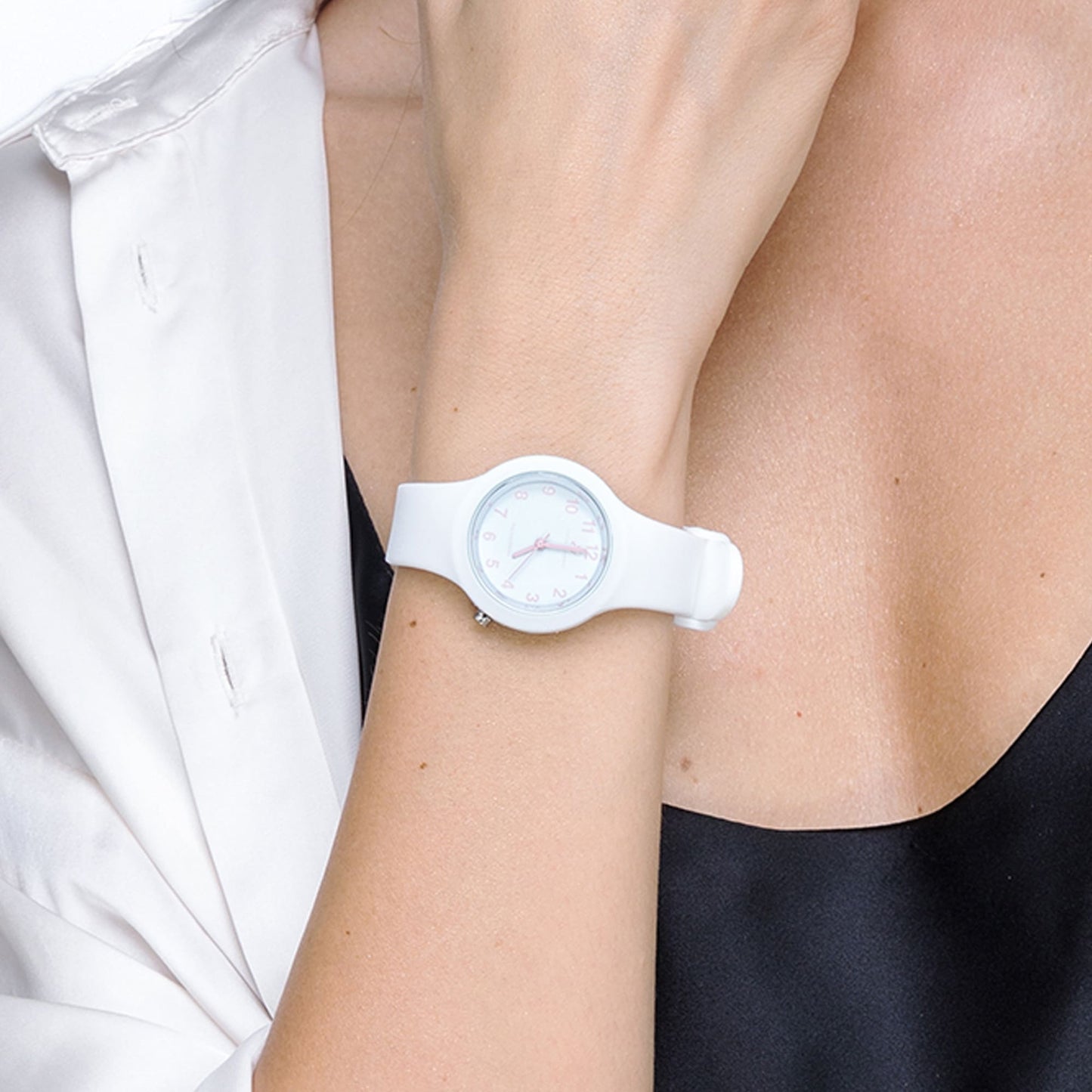 MONTRE POUR FEMMES EN SILICONE BLANC CADRAN BLANC