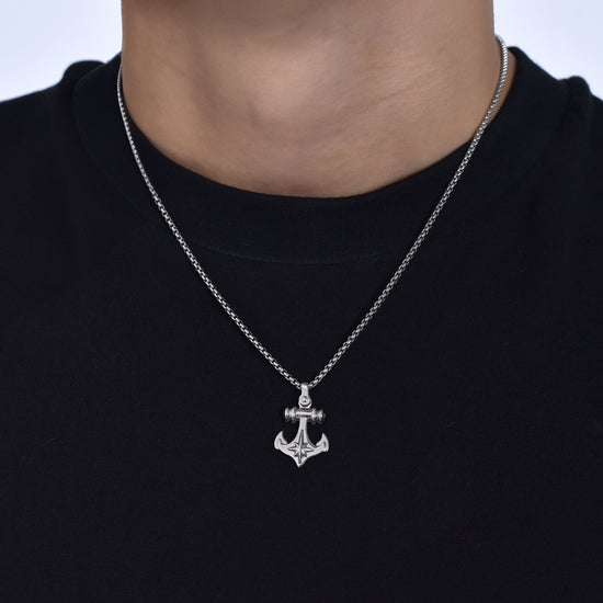 COLLIER HOMME EN ACIER AVEC ANCRE ET ROSE DES VENTS