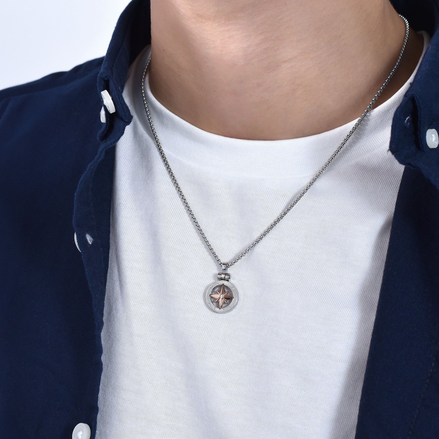 COLLIER HOMME EN ACIER AVEC IP ROSE WIND ROSE