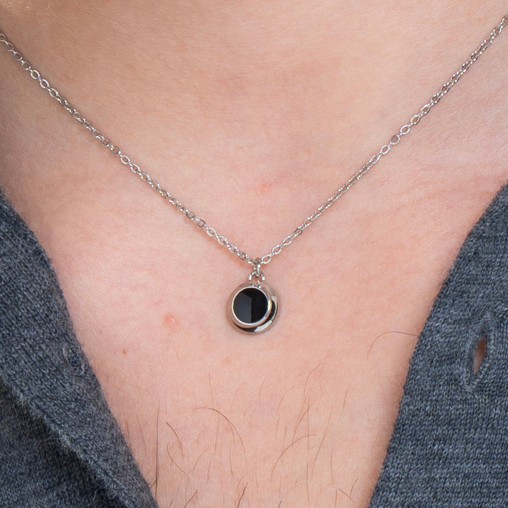 COLLANA UOMO IN ACCIAIO CON PIASTRA CON SMALTO NERO