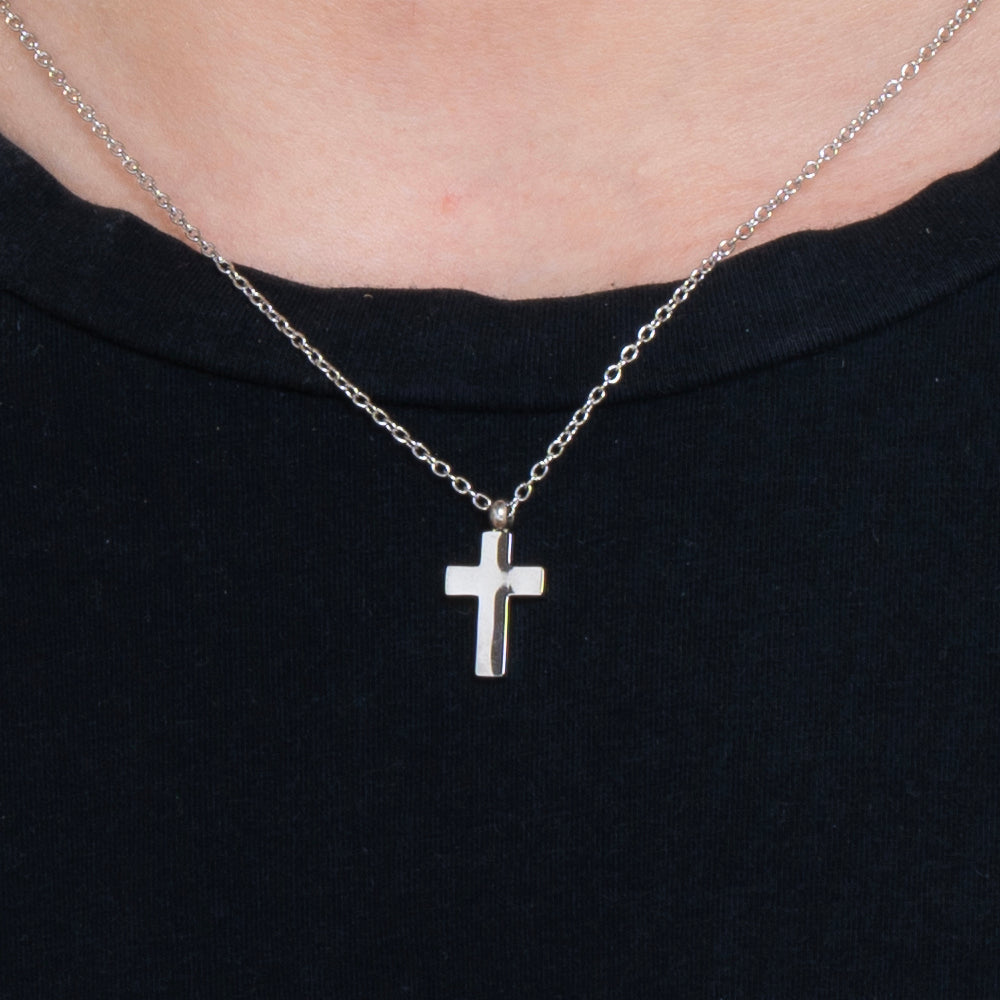 COLLIER EN ACIER POUR HOMMES AVEC CROIX