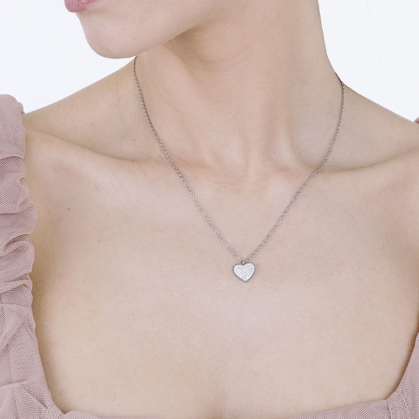 COLLIER EN ACIER POUR DAMES AVEC CŒUR ET CRISTAUX BLANCS