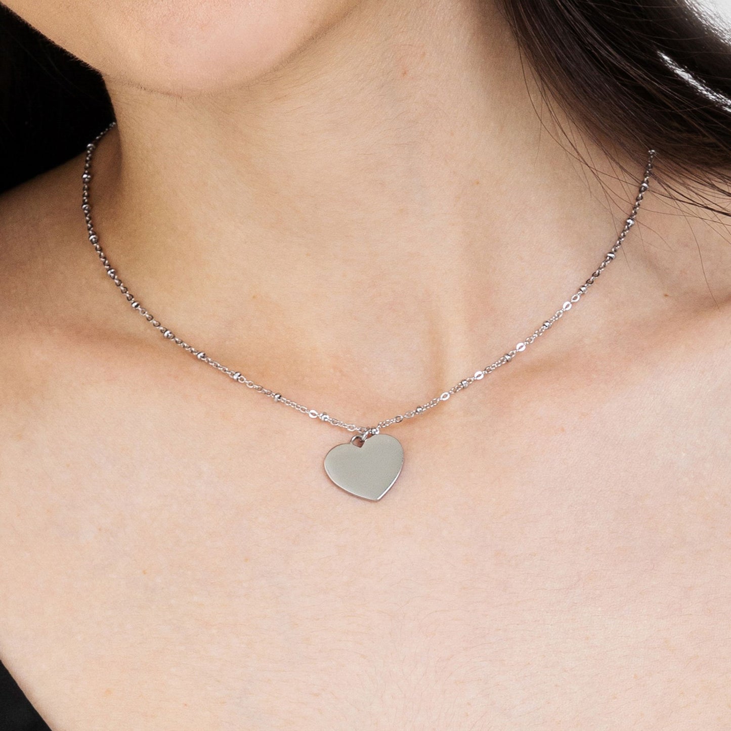 COLLIER EN ACIER PERSONNALISÉ POUR FEMMES AVEC CŒUR