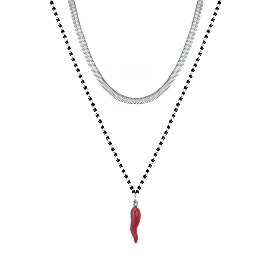 COLLIER POUR FEMME EN ACIER AVEC CORNE AVEC ÉMAIL ROUGE ET ÉLÉMENTS NOIRS