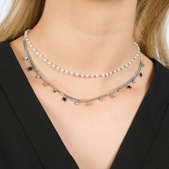 COLLIER EN ACIER POUR FEMMES AVEC PERLES BLANCHES, ÉTOILES ET CRISTAUX