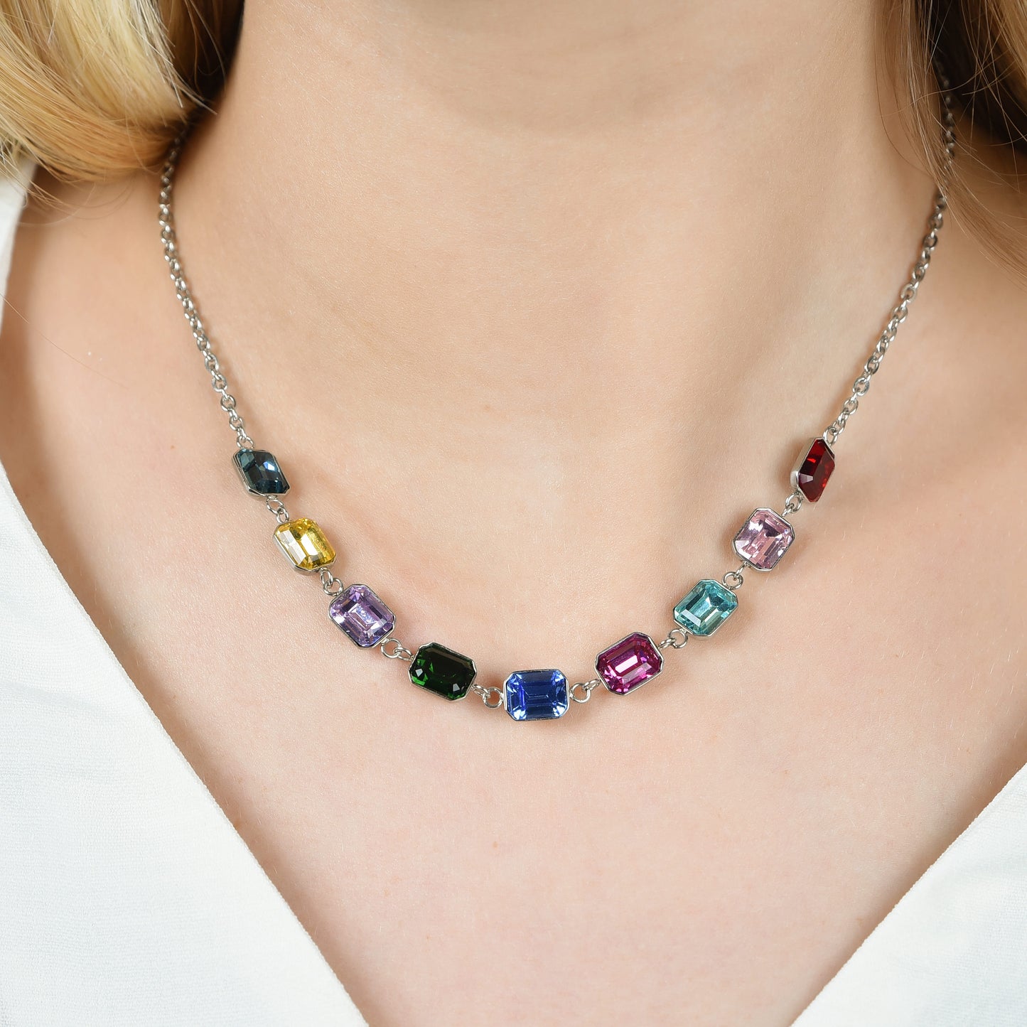 COLLIER EN ACIER POUR FEMMES AVEC CRISTAUX MULTICOLORES