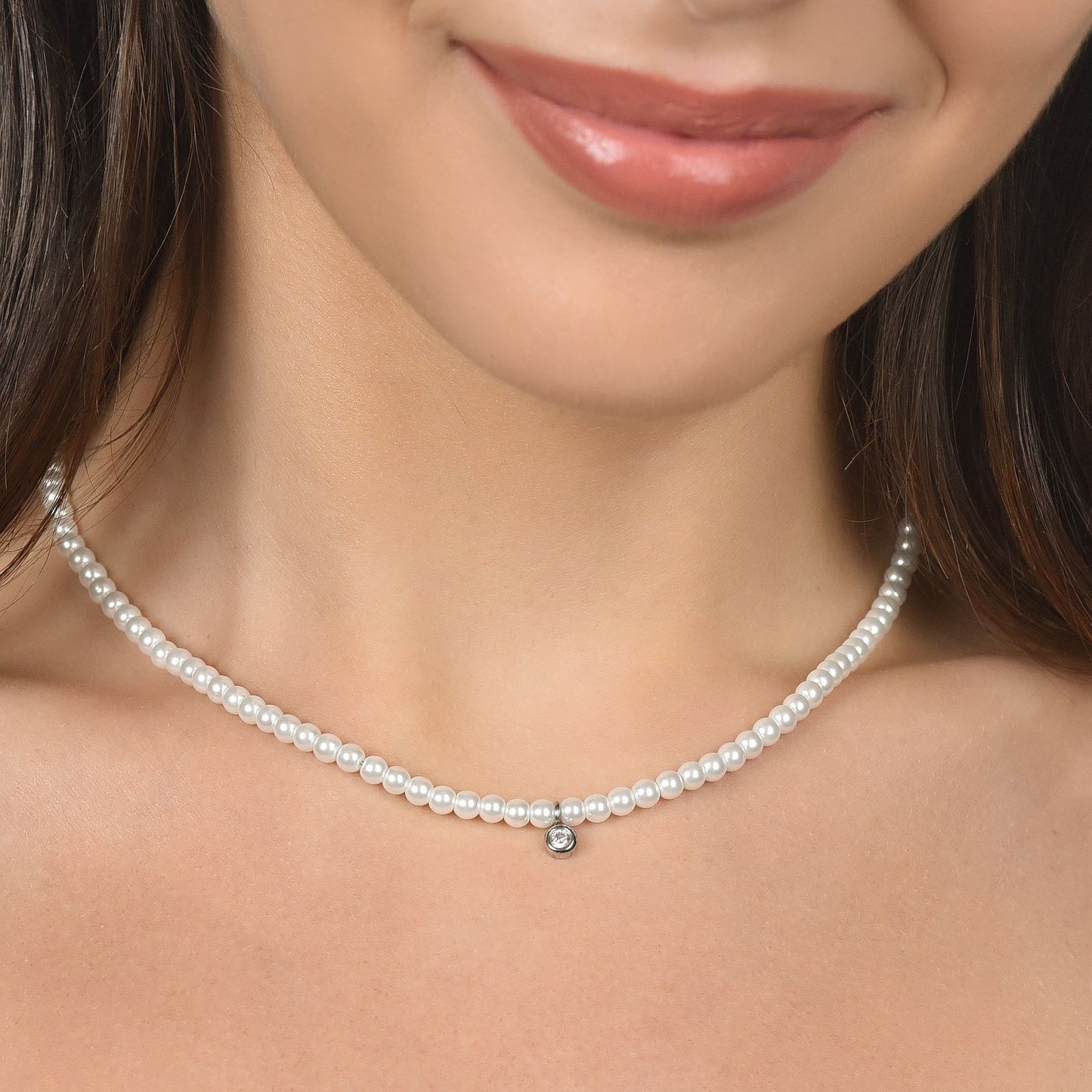 COLLIER FEMME EN ACIER AVEC PERLES ET CRISTAL BLANC