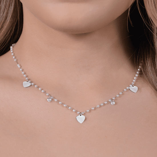 COLLIER DE PERLES EN ACIER AVEC CŒURS