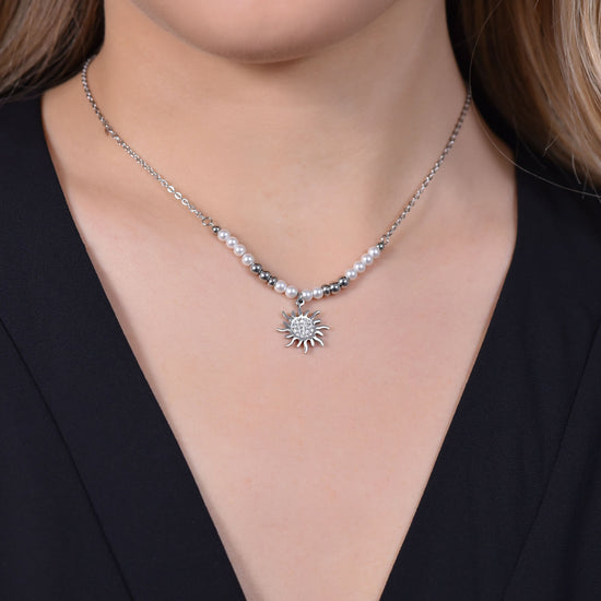 COLLIER EN ACIER POUR FEMMES AVEC PERLES ET SOLEIL