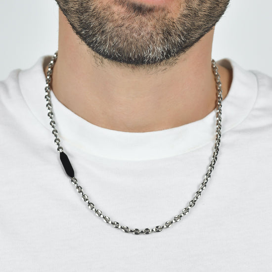 COLLIER HOMME EN ACIER AVEC ÉLÉMENT EN IP NOIR