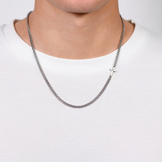 COLLIER HOMME CROIX EN ACIER ET ZIRCON NOIR