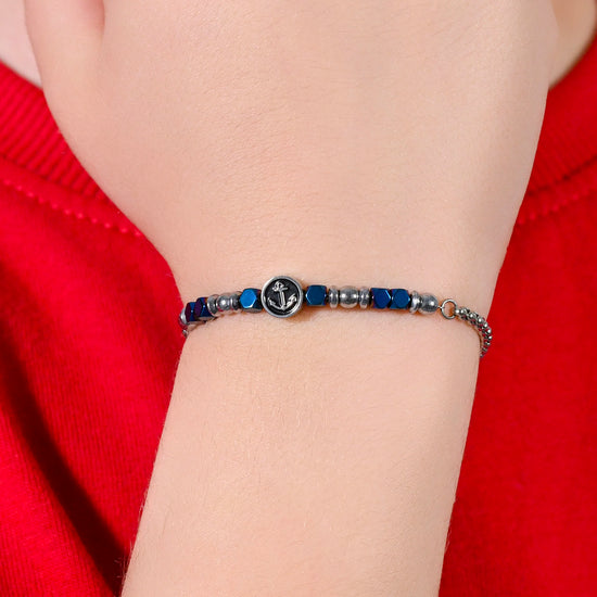 BRACELET BÉBÉ EN ACIER AVEC HÉMATITE BLEUE ET ANCRE