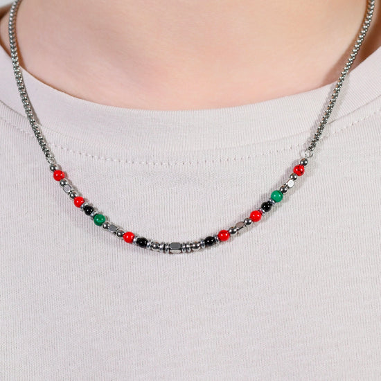 COLLIER ENFANT EN ACIER AVEC PIERRES MULTICOLORES