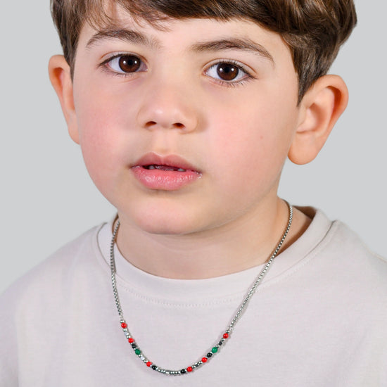 COLLIER ENFANT EN ACIER AVEC PIERRES MULTICOLORES