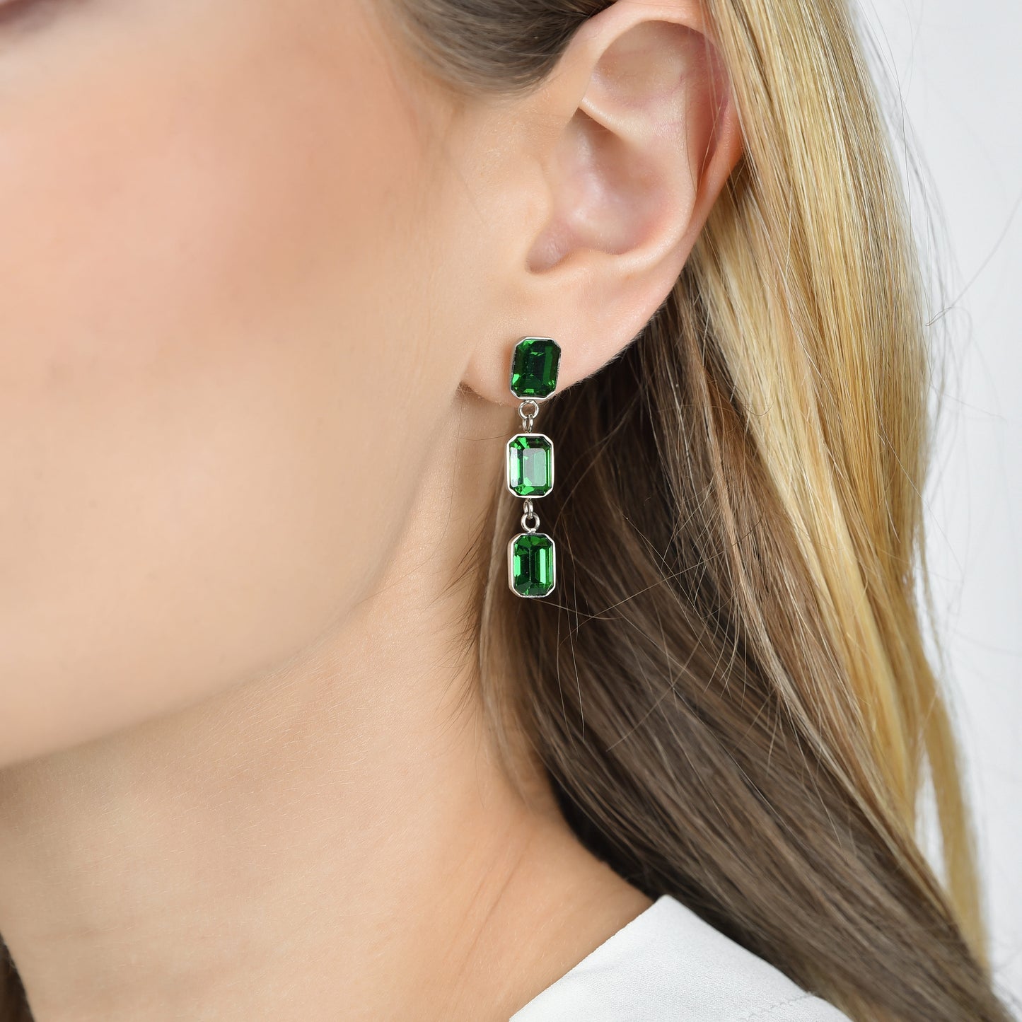 BOUCLES D'OREILLES EN ACIER POUR FEMMES AVEC CRISTAUX VERTS