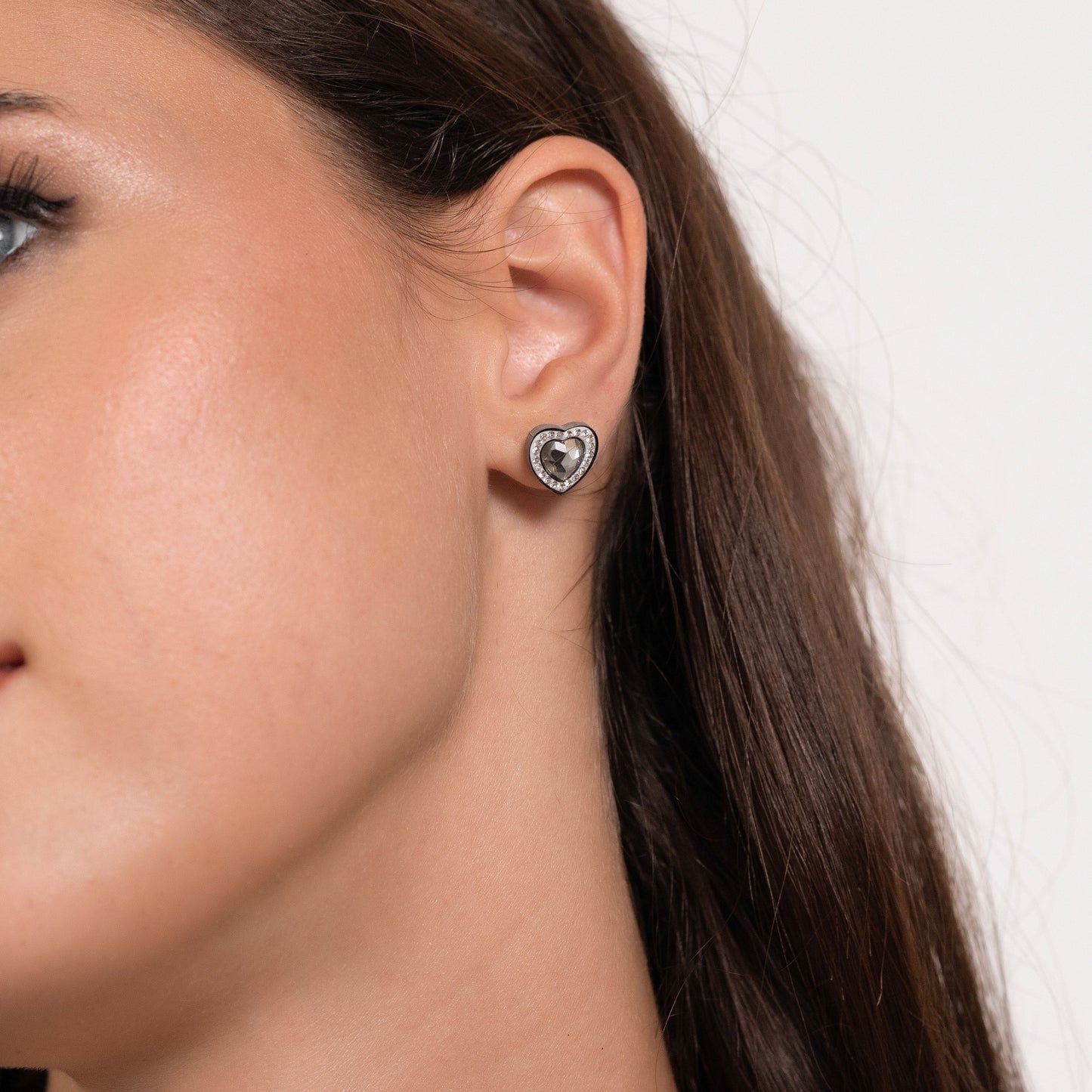 BOUCLES D'OREILLES FEMMES EN ACIER CŒURS EN CRISTAL BLANC